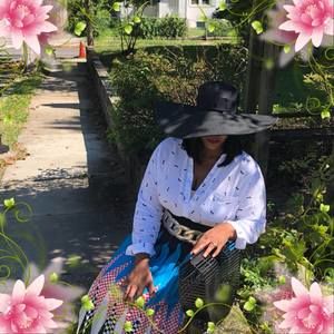 Meet your Posher, Darrylena